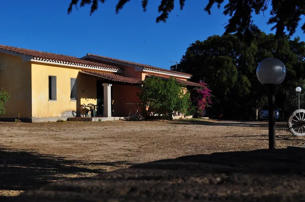 Agriturismo Vaddidulimu Luogosanto Bed & Breakfast